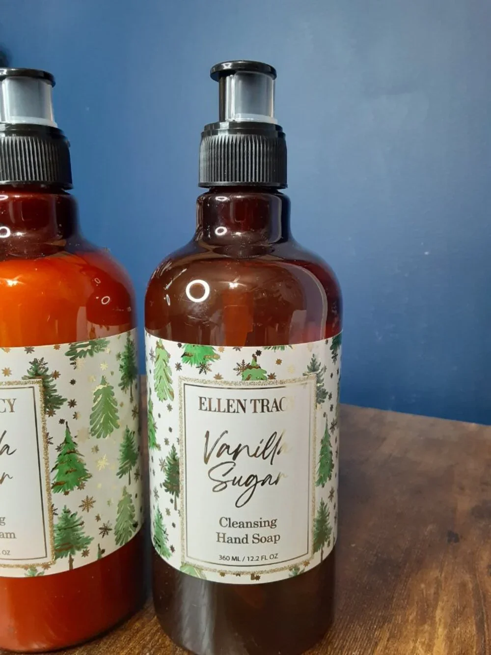 New Ellen Tracy Hand Soap & Lotion (Vanilla Sugar)